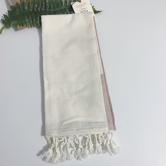 New Rose Gold Stripe Towel Hearth & Hand Magnolia - Picture 5 of 5